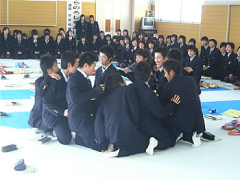 �Y�ƎЉ�Ɛl��